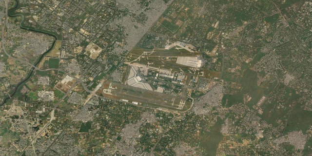 Satellitenbild Indira Gandhi International Airport