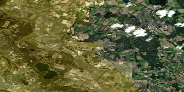 Satellitenbild Niederrhein Airport