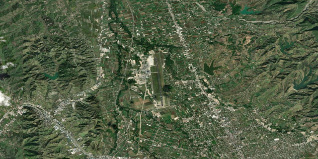 Satellitenbild Tirana International Airport Mother Teresa
